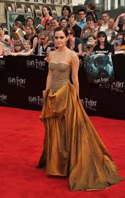 Remember when we first met emma watson, back in the early 2000s? 30 Of Emma Watson S Best Looks
