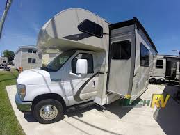Stabilizer jacks for class a motorhome. Thor Chateau Class C Motorhome Review Take Your Home On The Road Hitch Rv Blog