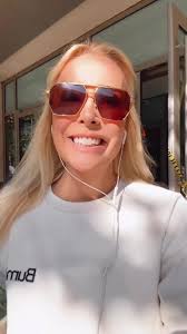 Might as well scream, “hey, im single.” #FYP #foryou #foryoupage  #foryoupage❤️❤️ #single #singles #dating #relationship #relationships  #humor #joke #comedy