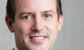 Er übernimmt den neu geschaffenen bereich firmenkunden & institutional banking. Aargauische Kantonalbank Schafft Neue Struktur