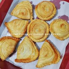 Para peneliti mengelompokkan jenis manusia purba berdasarkan hasil penemuan fosil manusia purba kedalam 3 kelompok, yaitu Karipap Pusing Isi 5 Karipap Frozen Pastel Malaysia Shopee Indonesia