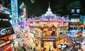Berapa harga barang di korea? Menikmati Malam Di Itaewon Kawasan Mahal Di Korea Yang Populer Karena Serial Itaewon Class