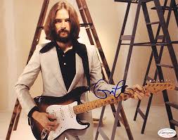 Eric clapton‏подлинная учетная запись @ericclapton 19 янв. Sold Price Eric Clapton Signed Young Color 8x10 Photo By The Guitar Legend March 5 0118 11 00 Am Pst