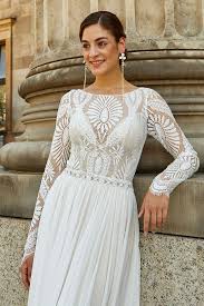 23 10 2019 erkunde janalehs 08 02 2018 das braut oder hochzeitskleid wird von der braut am tag der hochzeit getragen. Brautkleid Lange Arme Spitze Brautkleid Langarm Brautkleid Hochzeitskleid Spitze