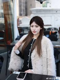 全程仅需3分钟！张柏芝最新写真尺度引热议网友评价两极分化