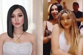 Pilihan model gaya rambut terbaru memang cukup membingungkan, salah satunya adalah gaya rambut wanita. Berita Gaya Rambut Artis Terbaru Hari Ini Grid Fame