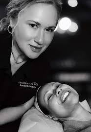 Betty Muñoz (@veronicam575)