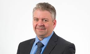 Chief executive of Hefcw announces departure