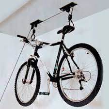 Fahrradlift Bringt Ordnung In Keller Und Garage Fahrradlift Fahrrad Aufhangen Fahrrad