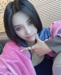 Pin By Uwulex On Gidle In 2020 Youtube Videos Music Short Girls Korean Girl Groups Jump to navigation jump to search. girls korean girl groups