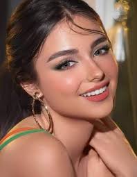 See the beauty of her smile...