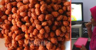 Silap sikit anak kau pun kau. Mudah Sedap Kacang Goreng Pedas Buat Kudapan Sambil Tonton Tv Anak Anak Pasti Suka Mingguan Wanita
