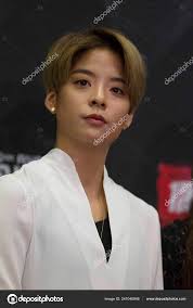 Amber Josephine Liu Also Known Amber South Korean Boy Group — Stock  Editorial Photo © ChinaImages #241040948