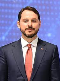 Sıkça hakkında özgeçmişi, eğitimi, siyaset hayatı, nereli olduğu gibi sorular ile merak edilmektedir. Dosya Berat Albayrak Cropped 2017 Jpg Vikipedi