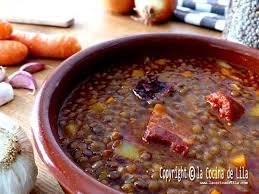 Para empezar ponemos agua en la cazuela, añadimos las lentejas, el aceite (un buen. Lentejas Estofadas En Olla Expres 2020