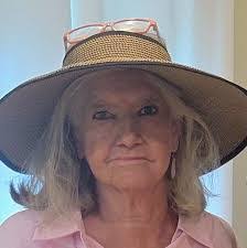 Livia Lambert's Instagram, Twitter & Facebook