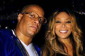 Wendy williams' estranged husband, kevin hunter, and her teenage son, kevin jr., reportedly had the police called on them after getting into a fight on wednesday morning. Who Is Wendy Williams Husband Kevin Hunter People Com