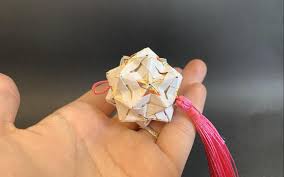 折纸教程 这么漂亮的花球 折一个送人 非常有心意哟 哔哩哔哩 つロ干杯 bilibili jewelry rings fashion