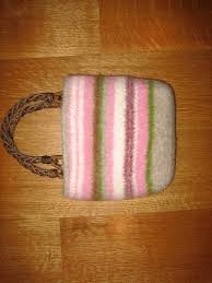 Felting purses is a great way to expand your purse collection. Free Knitting Patterns Felted Bag Pretty In Pink