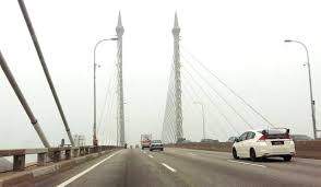 Exit 1888 is a dual carriageway toll bridge connects george town on the island of penang and seberang prai on the mainland of malaysia on the malay peninsula. The Penang Bridge The First One Weehingthong