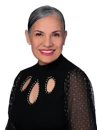 Mercedes Tully, Sales Associate