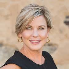 Kim Hudson (@CheersHKY)