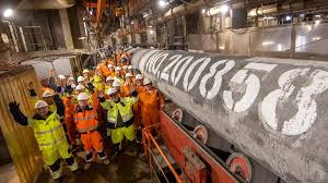 Die pipeline leistet einen entscheidenden beitrag zur energiesicherheit in europa. Umstrittene Ostseepipeline Nord Stream 2 Ist Fertiggestellt Tagesschau De