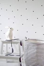 Black And White Polka Dot Wallpaper In Room Pisaroita Vitosen Tapetti Kids Interior Kids Decor Polka Dot Walls