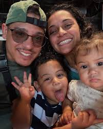 Bianca Estrella (@BiANCALUVz) • Facebook