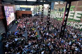 Despite a report from sports business daily stating that the milwaukee bucks were in advanced negotiations with financial services technology company fiserv for the naming rights to the new arena, no deal is forthcoming. Fiserv Forum Bars Restaurants And More Near Milwaukee Bucks Arena