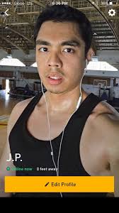 New Grindr pic kasi hindi raw masyadong kita yung face ko sa luma kong  profile pic. KUNG ITO MALABO PA, EWAN KO NA LANG.