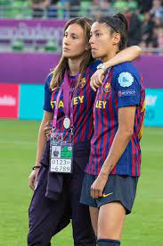 Die frauen des fc bayern haben den erstmaligen einzug in das finale der uefa women's champions league verpasst. Datei 2019 05 18 Fussball Frauen Uefa Women S Champions League Olympique Lyonnais Fc Barcelona Stp 0059 Lr10 By Stepro Jpg Wikipedia