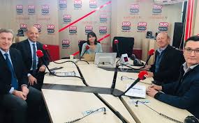 C'est la théorie défendue par le livre dont nous parlons aujourd'hui et qui, vous l'imaginez, suscite beaucoup, beaucoup de questions. Sud Radio On Twitter Pour Comprendre La Rumeur Il Faut Comprendre Le Sous Jacent Qui Peut L Alimenter Et Qui N Est Pas Combattu Rafiksmati Roms Rumeurs 10h12h