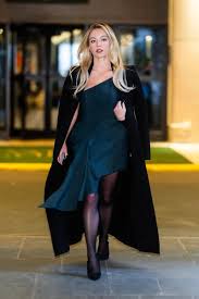 Sydney Sweeney tights clipped to belt