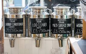 Couple Open Britain S First Zero Waste Supermarket In 2020 Zero Waste Store Zero Waste Zero Waste Grocery Store