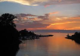 We are located in the heart of port elgin, minutes away from the beautiful beaches of saugeen shores on lake huron. Harbourlite Restaurant Port Elgin Restaurant Bewertungen Telefonnummer Fotos Tripadvisor