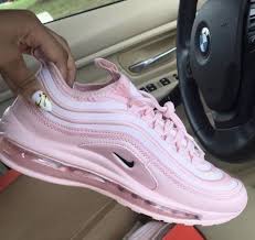 Pin By Dakota Gaston On Shoes In 2020 Cute Nike Shoes Nike Shoes Women Kicks Shoes
