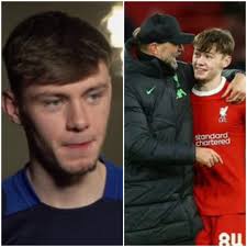 After seeing Liverpool v Real Betis and wearing my Roy Kent jersey last  night, I threw it into the wash and wearing it again now to see Brett  Goldstein live!