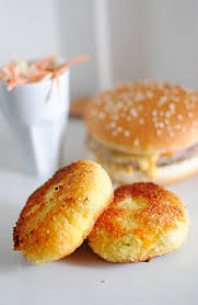 Croquettes De Pommes De Terre Legumes Cheddar Plus De Decouvertes Sur Le Blog Des Tendances Fr Tendance Food Blogueur Recettes De Cuisine Cuisine Recette