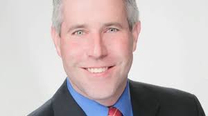 Former county controller charged with leaving scene of accident