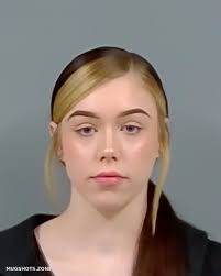 Abigail Butts's Instagram, Twitter & Facebook