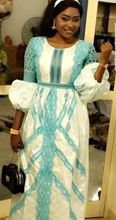 Bien le bonsoir à vous, en cette belle soirée j'aimerais partager avec vous 20 jolies modèles de robes en pagne. Omg Latest African Fashion Dresses African Print Fashion Dresses African Dress