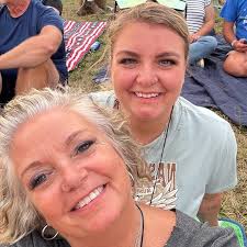 What is the serving size of graham crackers for Weight Watchers?