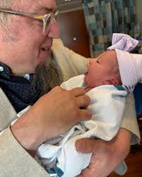 BIG announcement Tuesday!!!!! 📢⠀ ⠀ Tab & I have officially entered our  Pops & Gigi era! Belle Ray Hodges was born