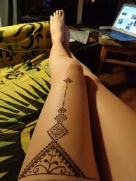 Like flower tattoos, there are also numerous birds, which, in turn, possess different meanings. 60 Stunning Henna Tattoo Design Becomes A Trend Page 3 Of 65 Breyi