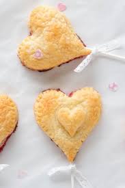 Rezept Fur Blatterteig Herzen Am Stiel Rezept Kuchen Kindergeburtstag Herz Lebensmittel Essen Valentinstag Essen