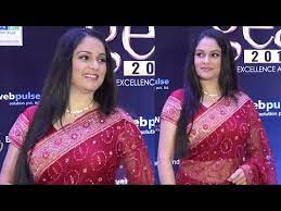 See more ideas about gracy singh, singh, india beauty. Omg Gracy Singh Desi Attire So Flawless At 2nd Edition Of Global Excellence Awards 2019 Youtube