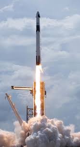 미국 항공우주국(nasaㆍ나사)는 우주비행사 4명을 태운 스페이스x 우주선이 플로리다주 케이프캐너버럴 케네디 우주센터에서 23일(현지시간) 오전 5시 49분 발사에 성공했다고 밝혔다. í•œêµ­è» í†µì‹ ìœ„ì„± ë‚´ë‹¬ ë¨¸ìŠ¤í¬ì˜ ìŠ¤íŽ˜ì´ìŠ¤x ì— ì‹¤ë ¤ ìš°ì£¼ë¡œ