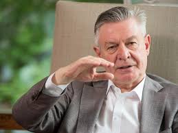 Karel De Gucht overschouwt het politieke slagveld: "De leiders van Vlaams  Belang zijn fascisten"