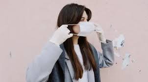 Gambar orang pakai masker mulut kartun hitam putih ideku unik. Panduan Menggunakan Masker Di 6 Tempat Tertutup Ini Lifestyle Fimela Com
